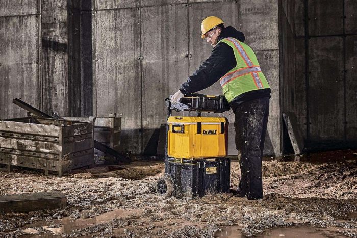 Средний ящик для инструмента DeWALT "TOUGHSYSTEM 2.0" DWST83294-1